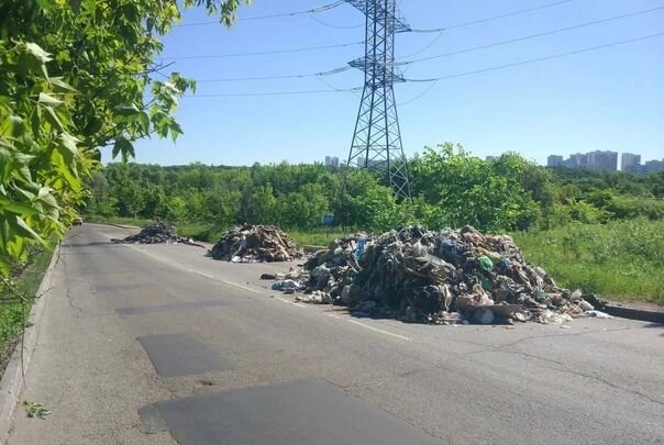 В России начнут строить трассы из отходов