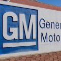 Компания General Motors приостановила экспорт автомобилей в Россию.