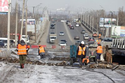 О второй беде: в регионах России стартовал сезон  дорожных работ